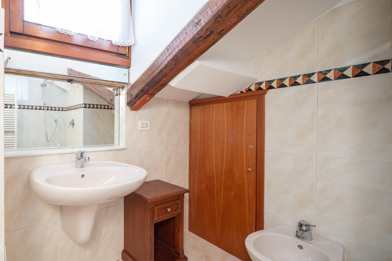 Apartamento Ve.N.I.Ce Cera Angels' Attic Venecia Exterior foto